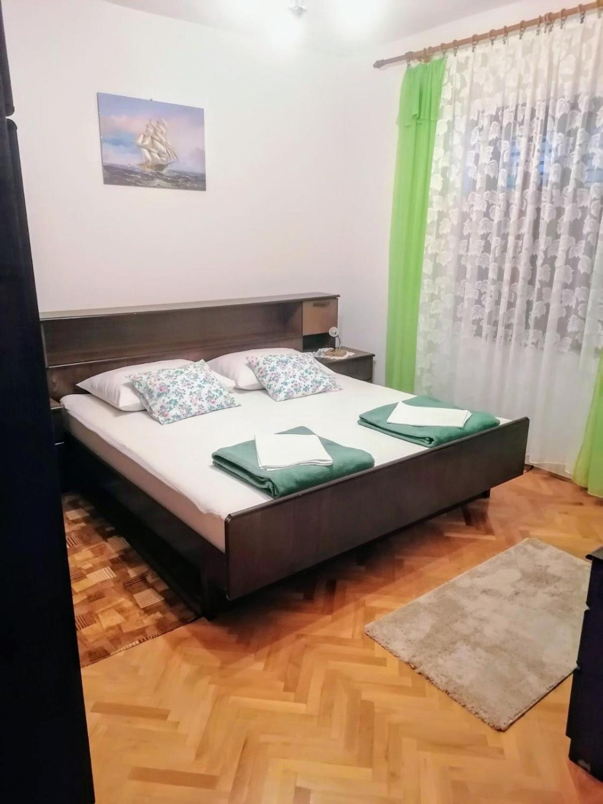 Apartman Tralje เซนญ์ ภายนอก รูปภาพ